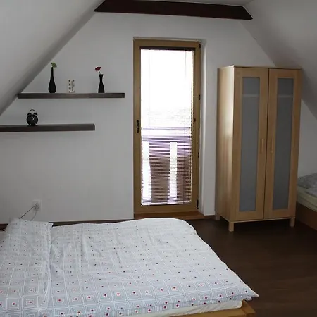 Moja - Soukromy Dum, Oplocena Zahrada, Gril, Parkovani