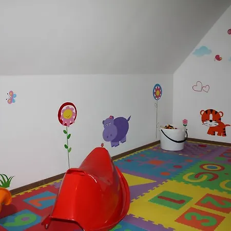 Moja - Soukromy Dum, Oplocena Zahrada, Gril, Parkovani Liptovsky Trnovec